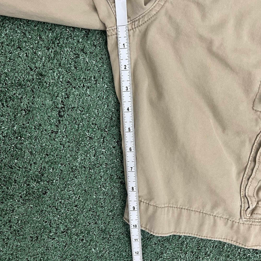 Vintage Y2K American Eagle Outfitters Mens Classic Cargo Shorts Khaki Size 33 - Picture 5 of 7